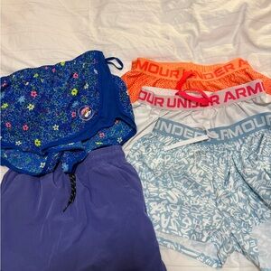 Lot of 5 under armour girls ATHLETIC shorts in youth size M & L